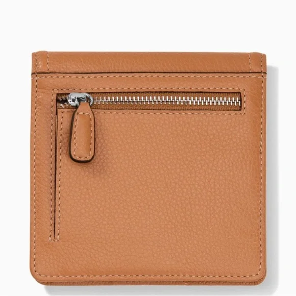 BRIGHTON FERRARA Ritorno Med Folio Medallion Leather Wallet Naturelle AUTHENTIC - Picture 4 of 6